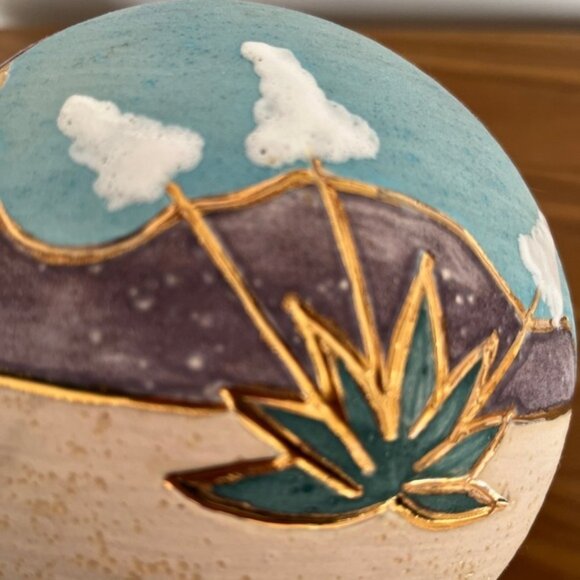 VERA RUSSELL Signed Vase Pottery Southwestern Decor Cut Out 22kt Gold Detail - Picture 5 of 13